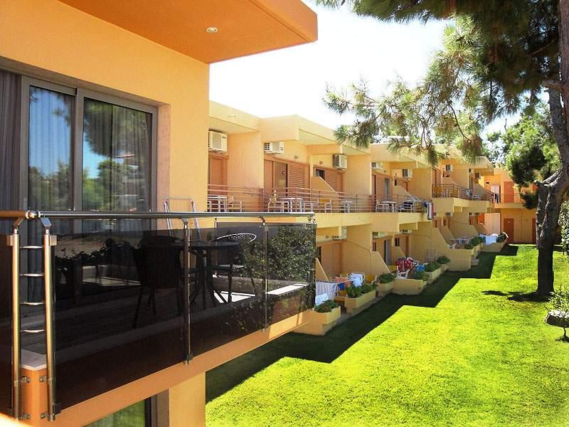 Dionysos Hotel & Suites Hanioti Exterior photo